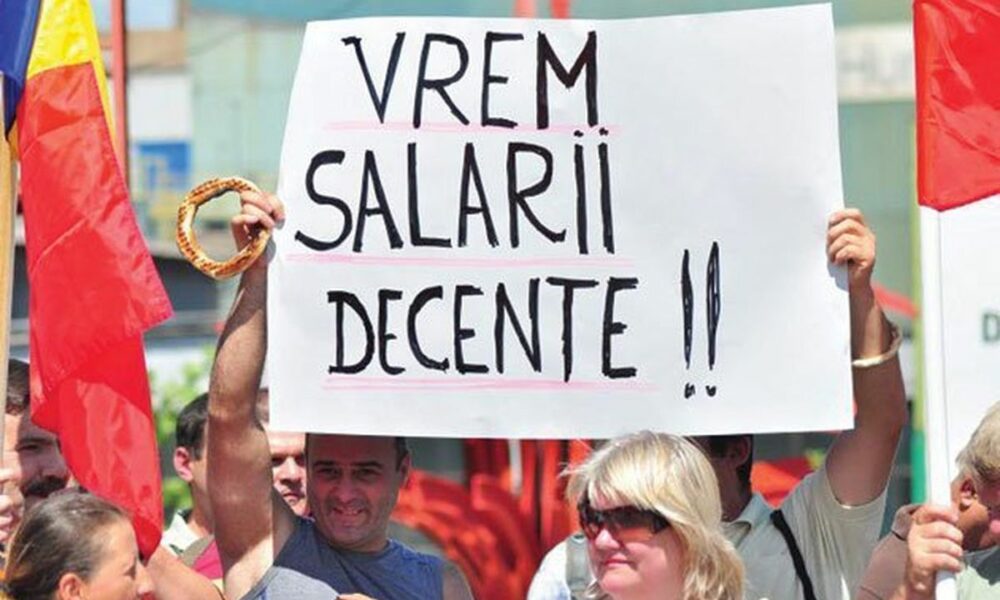 Noi proteste în România! Angajații Registrului Comerțului intră în grevă japoneză