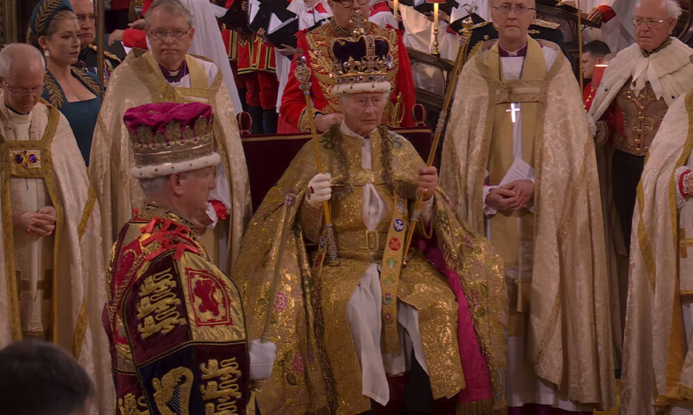 Regele Charles al III-lea a fost încoronat! El este cel de-al 40-lea monarh britanic din ultimul mileniu