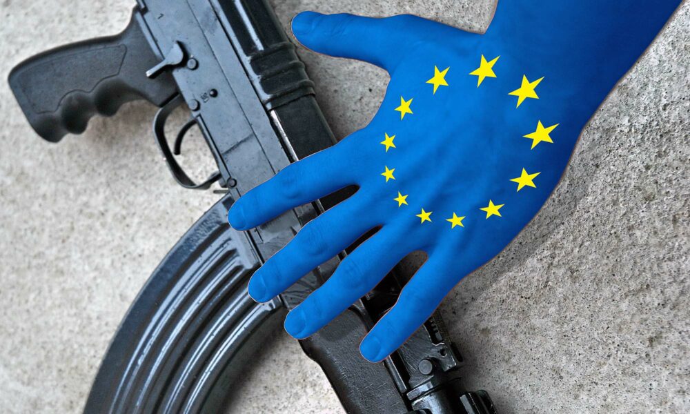 UE elaborează un fond pentru apărarea Ucrainei