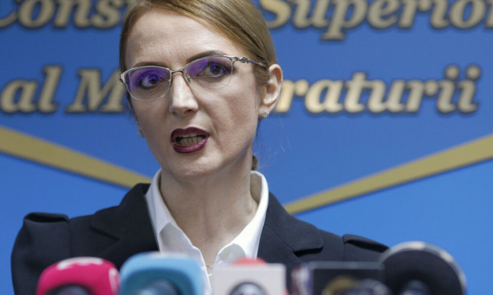 Judecătoarea Lia Savonea reacționează după linșajul mediatic dezvăluit de stenograme: „Dreptul penal califică astfel de fapte drept infracțiunea de șantaj”