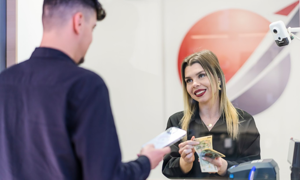 Ieși bine și la bani. Șase avantaje ale serviciului Buy Back pentru mediu și buzunarele clienților