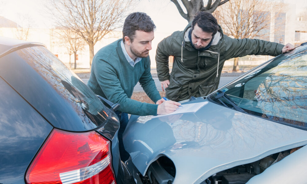 Ghid practic (6): Cum să închei cea mai bună asigurare auto