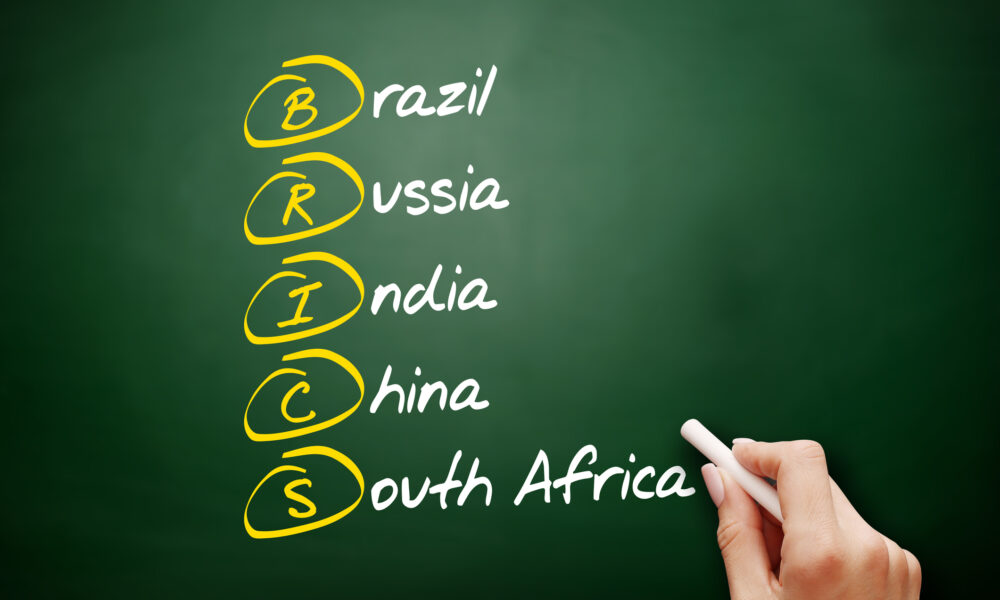 A sosit ceasul. Rusia vrea să îşi promoveze tehnologiile şi politicile în materie de Inteligenţă Artificială prin BRICS