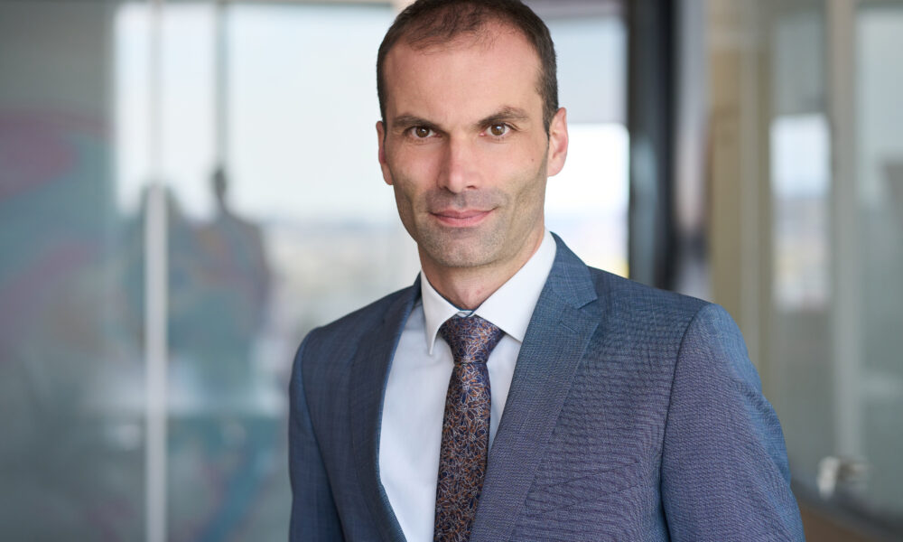 Top 100 Performeri din Sănătate. Frank Loeffler, Roche România: „Ne vom continua eforturile de a facilita accesul la medicamentele noastre”