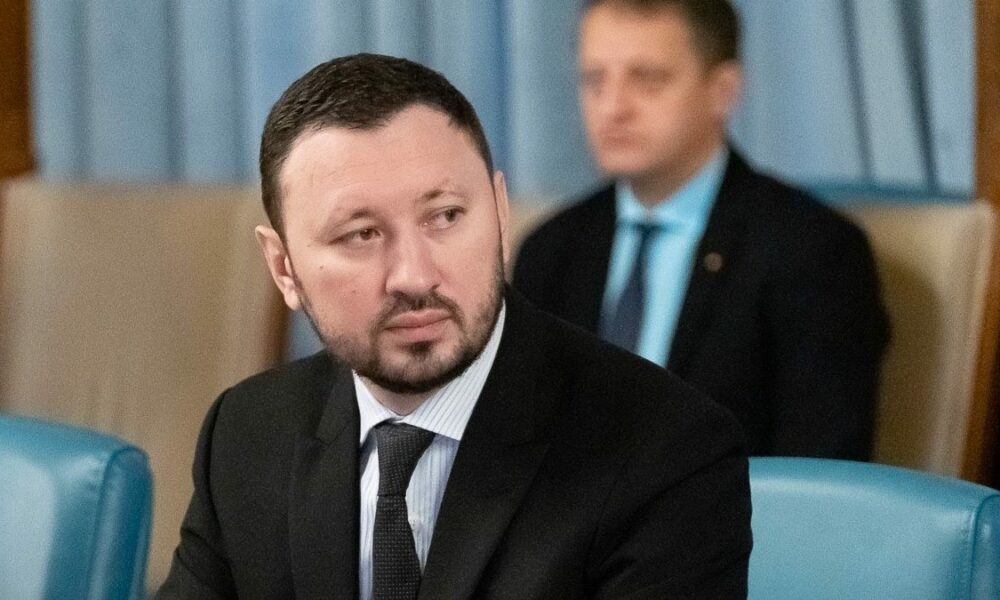 Mircea Fechet, noul ministru al Mediului, avertizează: „Centralele de apartament vor dispărea!”