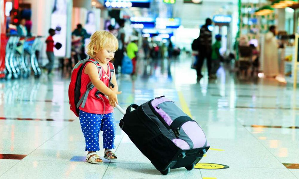 Un plan cu „multe kilograme”! Presiuni pentru eliminarea taxelor pentru bagajele de mână la liniile aeriene
