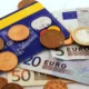 Epoca banilor cash apune, este timpul plății cu cardul. Propunere legislativă a Comisiei Europene