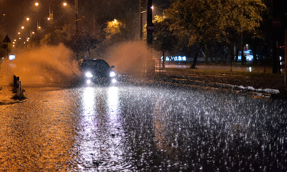 Alertă meteo! ANM a emis Cod Portocaliu și Cod Galben de ploi torențiale pentru zilele următoare