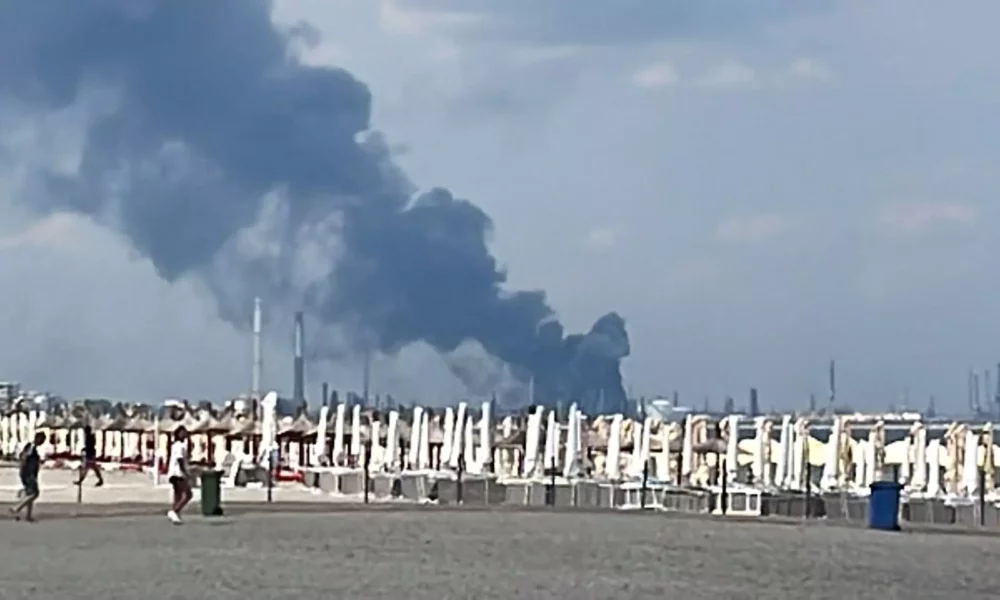 Incediu la Petromidia! S-a instalat Planul Roșu