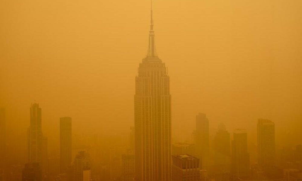 Efectele incendiilor forestiere din Canada! New York-ul a fost acoperit de o ceață portocalie extrem de toxică