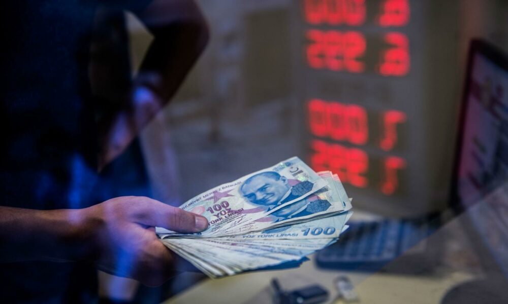 Inflație record în Turcia. Prețurile alimentelor au crescut cu 72%