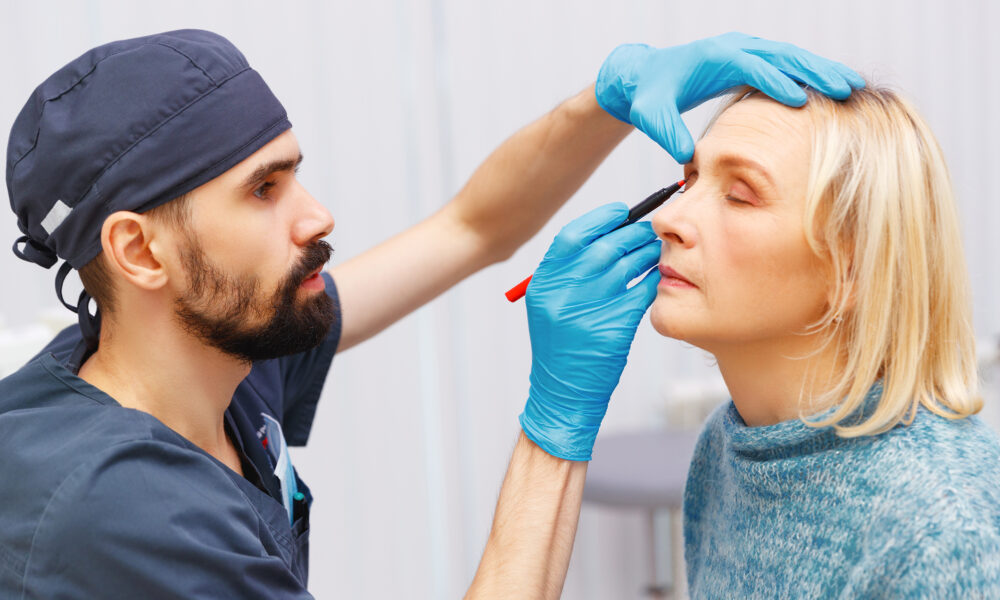 Indicatori economici neobișnuiți (21): Chirurgii esteticieni pot prezice evoluțiile indicilor bursieri