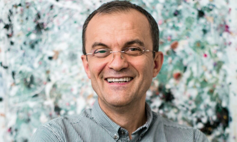 Top 100 Performeri din Sănătate. Cătălin Cîrstoveanu, îngerul păzitor al copiilor născuți prematur