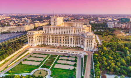 Licitație pentru furnizarea energiei electrice necesare Palatului Parlamentului. Se pune pe masă un contract de 16 milioane de lei