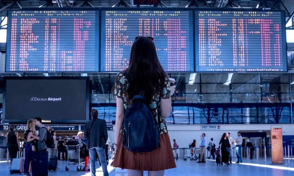 Un nou aeroport în București. Va fi mai mare decât cel din Brașov