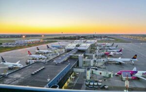platforma aeronave Aeroportul Internațional Henri Coandă Sursă foto HotNews
