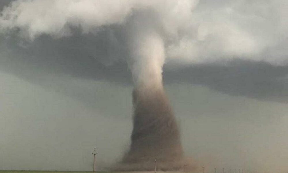 Florida este devastată de uraganul Milton. Trei tornade au cauzat probleme în zonă