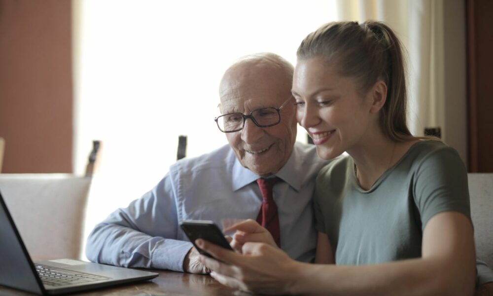 Simplificarea accesului la informații și serviciile de pensii! Este o metodă mai eficientă?