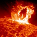 Exploziile solare se abat asupra Pământului. Mai multe țări au fost deja afectate