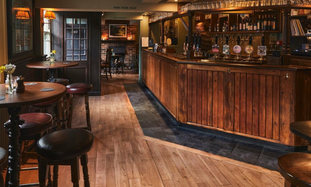 Dispar pe capete pub-urile din Anglia și Țara Galilor