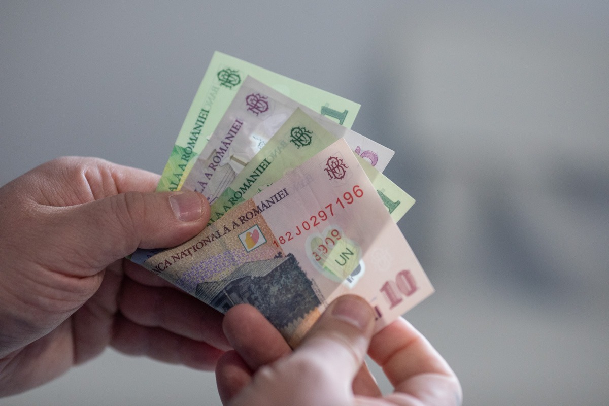 salarii (sursă foto: dreamstime)