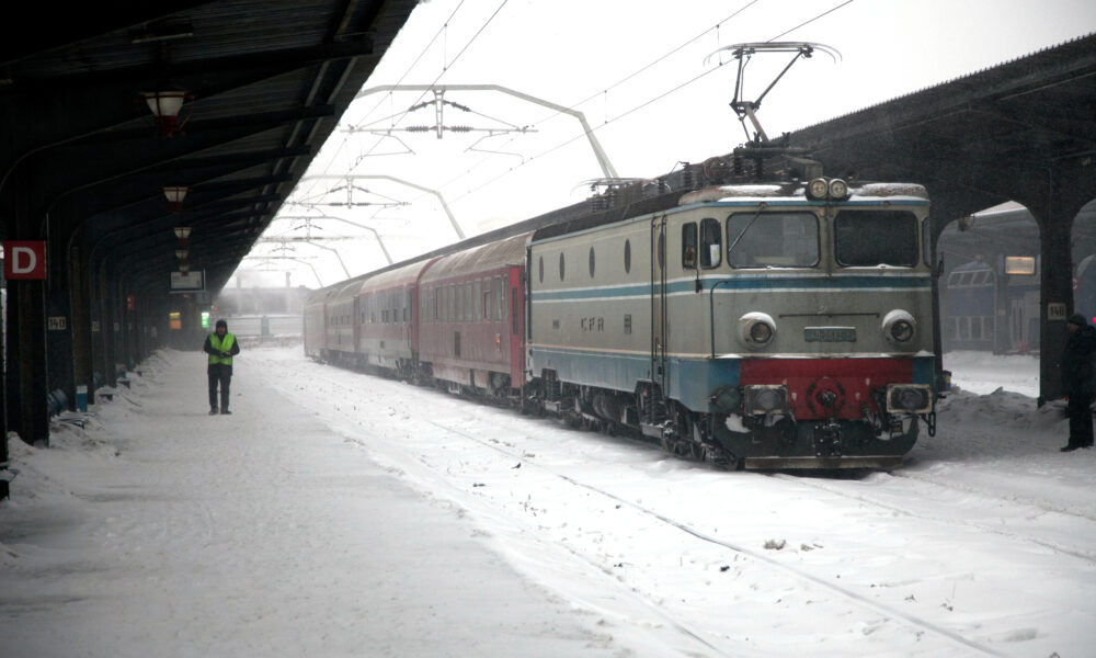 Trenul, un lux pentru români. Bilete mai scumpe pentru călători