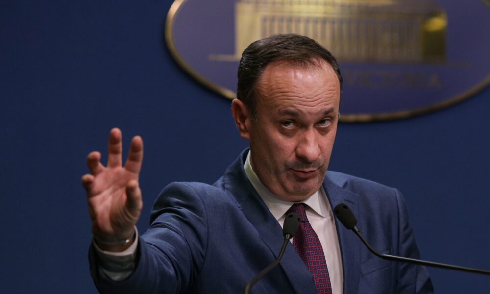 Adrian Câciu: „Şmecheria se încheie începând de azi”