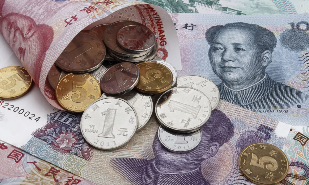 Yenul din China se apropie de valori minime istorice