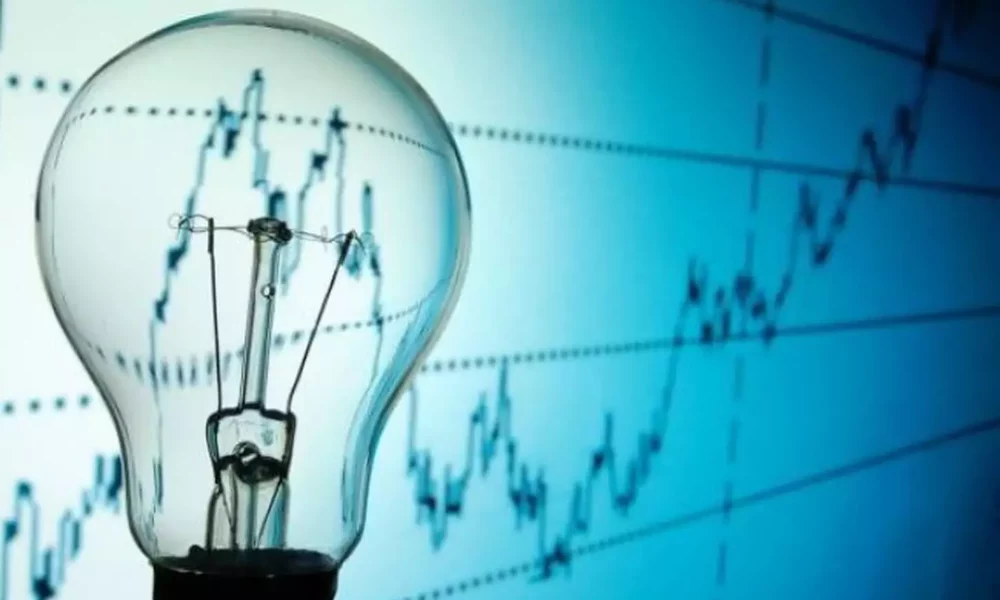 Cum se vor aplica tarifele de energie anul viitor? S-ar prelungi plafoanele până în 2026?