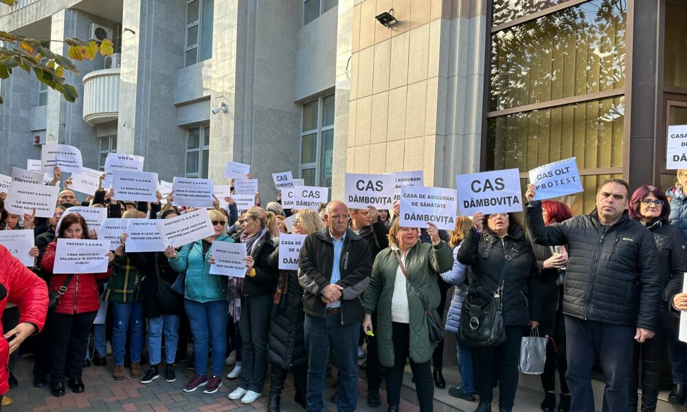 Astăzi are loc protestul angajaților din Casele de Asigurări de Sănătate, la Guvern