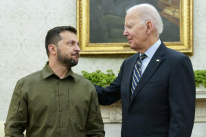 Zelenski (Ucraina) și Biden sursă foto: The Times of Israel