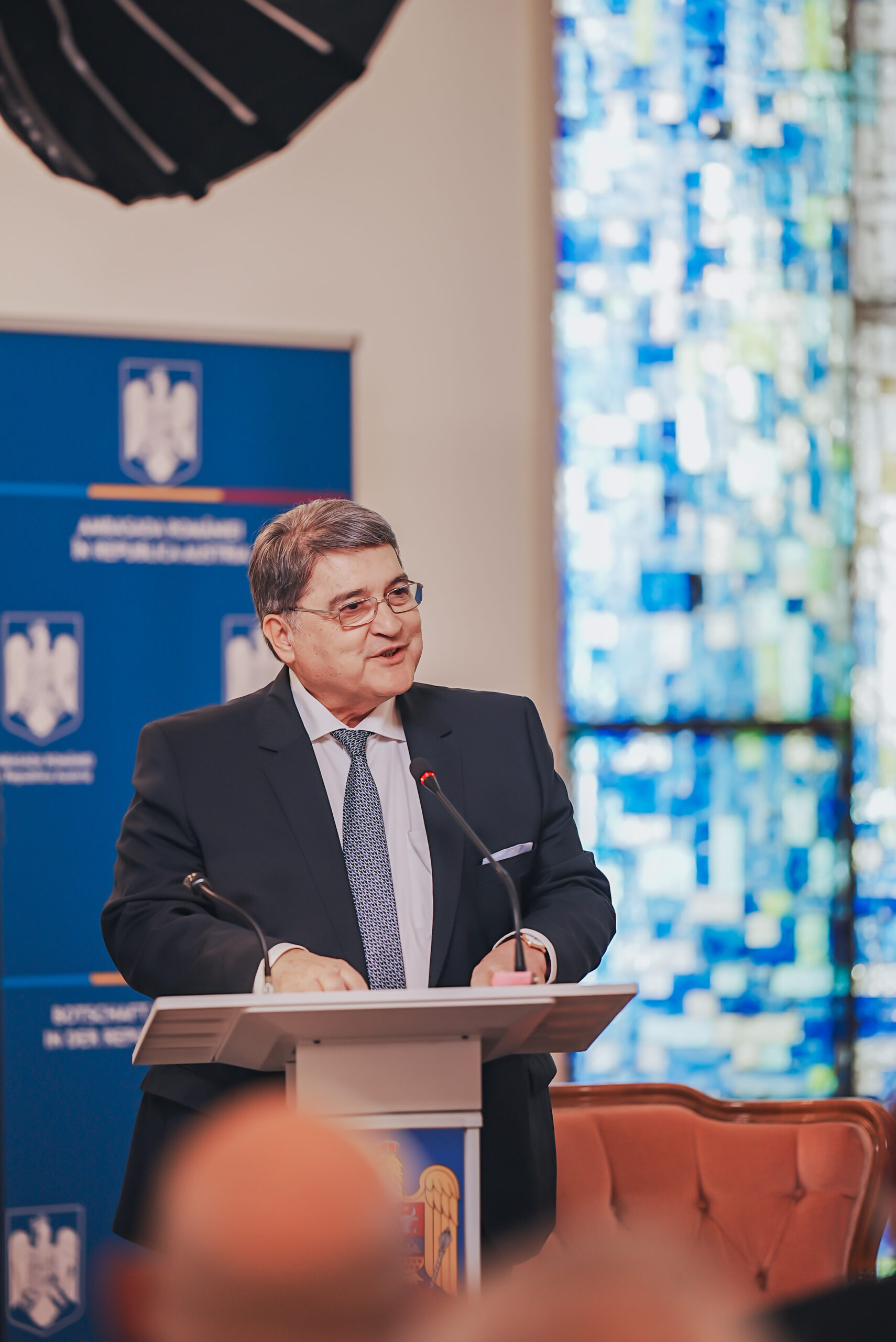 Emil Hurezeanu, ambasadorul României la Viena