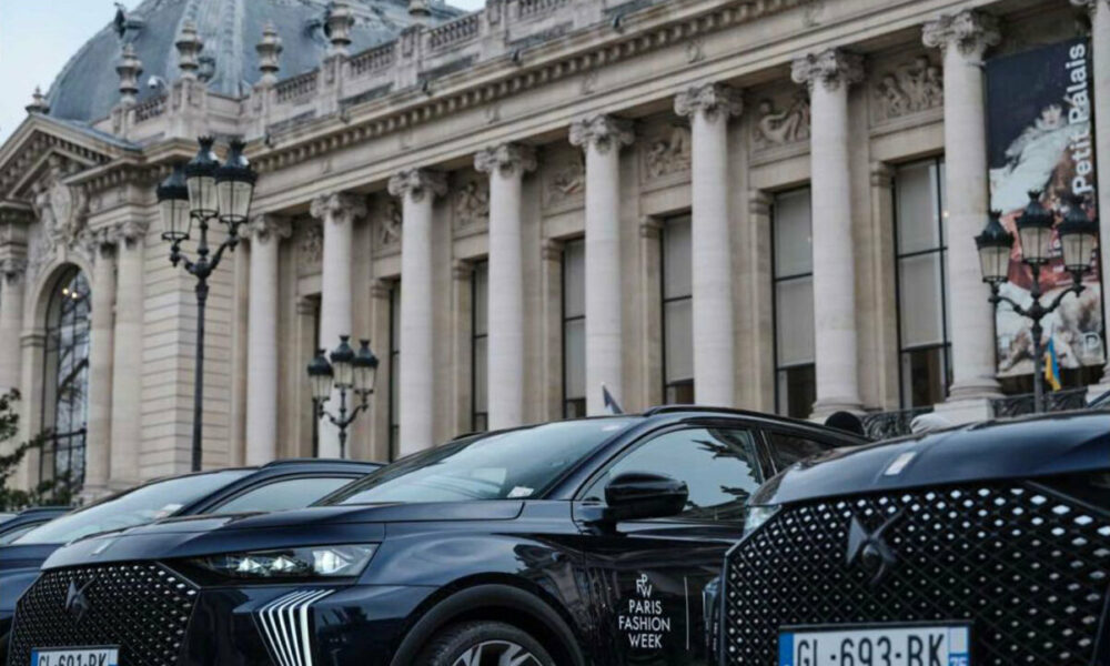 Mașini tot timpul în vogă! Automobile DS vor fi prezente la Paris Fasion Week