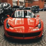 Au fost vândute peste 13.600 de mașini marca Ferrari. Sursa foto: pexel.com