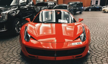 Au fost vândute peste 13.600 de mașini marca Ferrari. Sursa foto: pexel.com