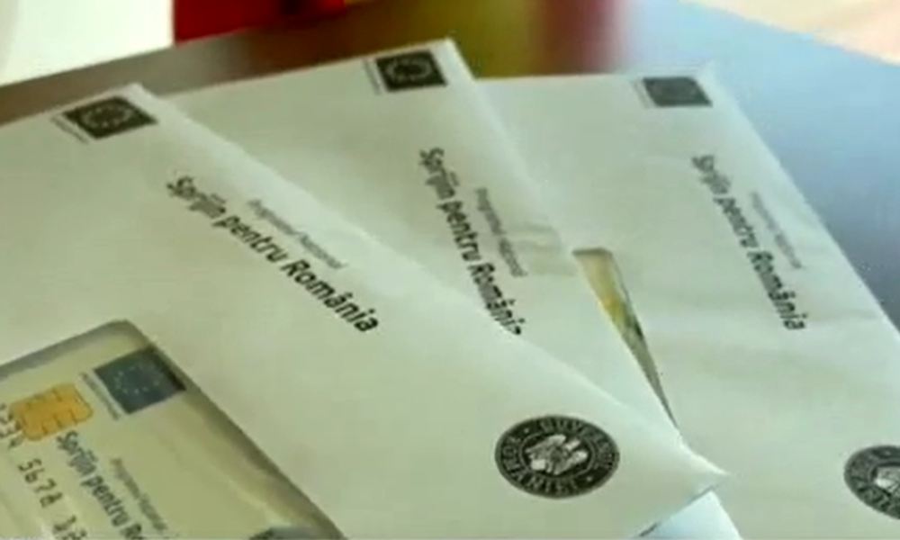 Se schimbă regulile! Banii rămași pe cardurile sociale se transformă în numerar