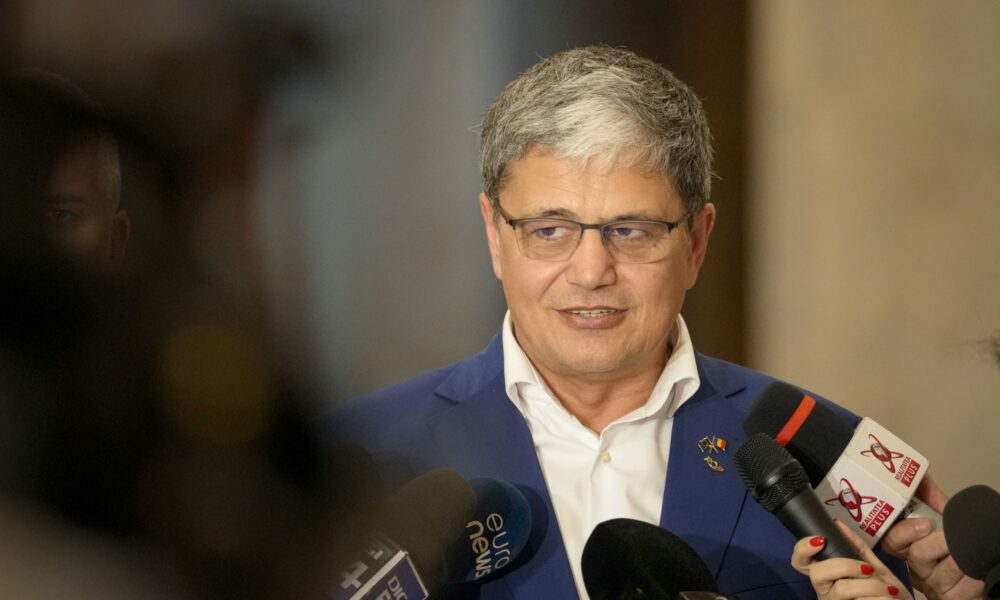 Boloș anunță când vine majorarea de taxe. CASS-ul pentru concediile medicale rămâne