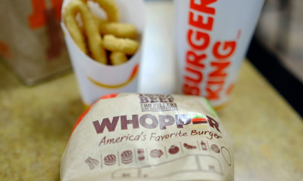 Un milion de dolari pentru cea mai bună idee. Burger King oferă premiu pentru cel mai creativ fan