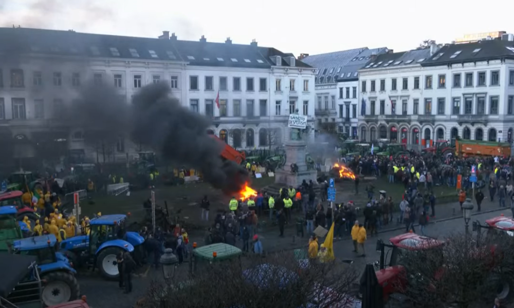 Proteste masive la Bruxelles! Miniștrii îndeamnă UE să mărească subvențiile