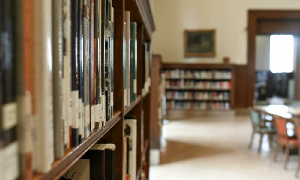 Mica revoltă a angajaților din Educație. Nu sunt mulțumite de salarii