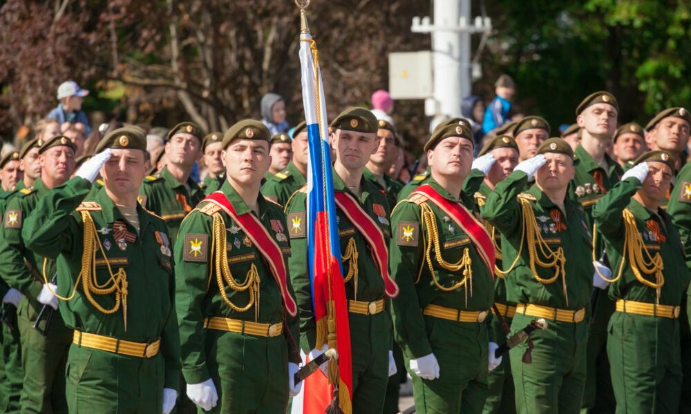 Armata rusă anunță o nouă campanie de recrutare!