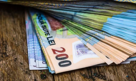 Românii cu venituri modeste beneficiază de bani de la stat