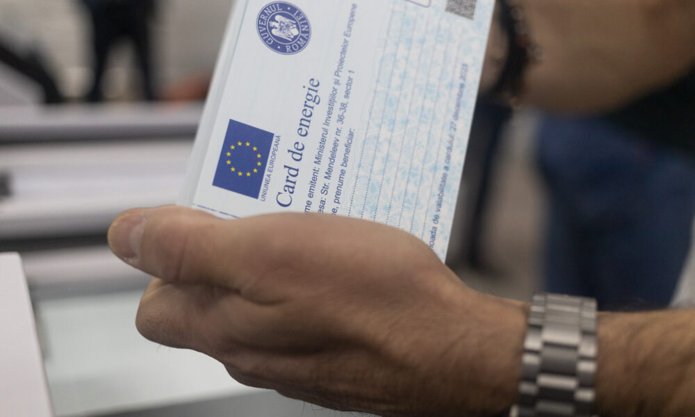 Vești bune pentru cetățeni. Cardurile de energie se încarcă cu 700 de lei înainte de Crăciun