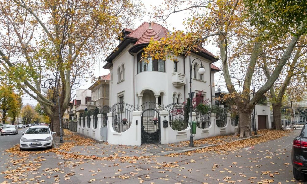 Bogații țării schimbă regulile. Un cartier cu vile scumpe din București se opune transportului în comun