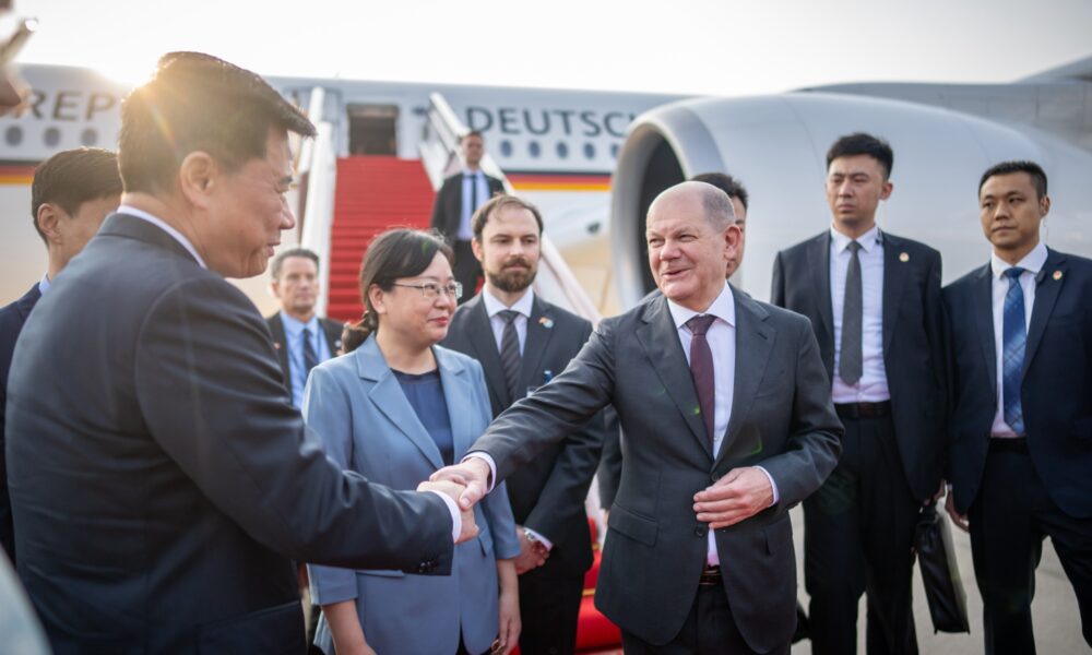 Scholz vrea să „împrietenească” Uniunea Europeană din nou cu China