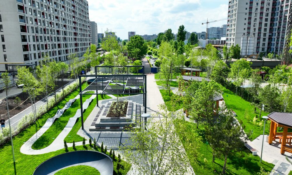 Bucureștenii se bucură acum de un nou parc! Un proiect unic de după Revoluție