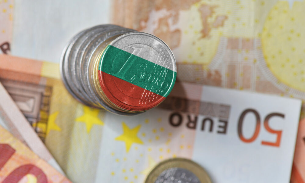 Bulgaria va adopta moneda euro în 2026. Țara îndeplinește toate cerințele