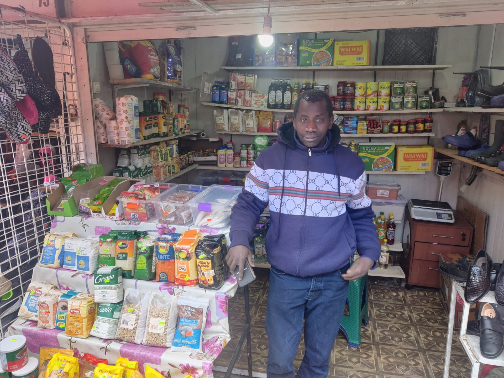 Liberianul a început să comercializeze și produse alimentare în speranța unor vânzări mai bune