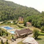 Cel mai curat aer din România. Stațiunea de la poalele munților, o atracție pentru turiști