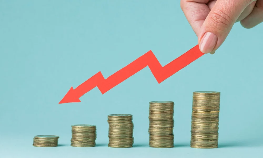 Semne proaste pentru economia românească. Băncile își reduc prognoza de creștere